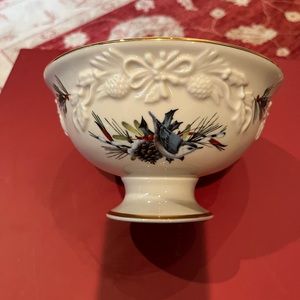 Lenox raised Christmas bowl.